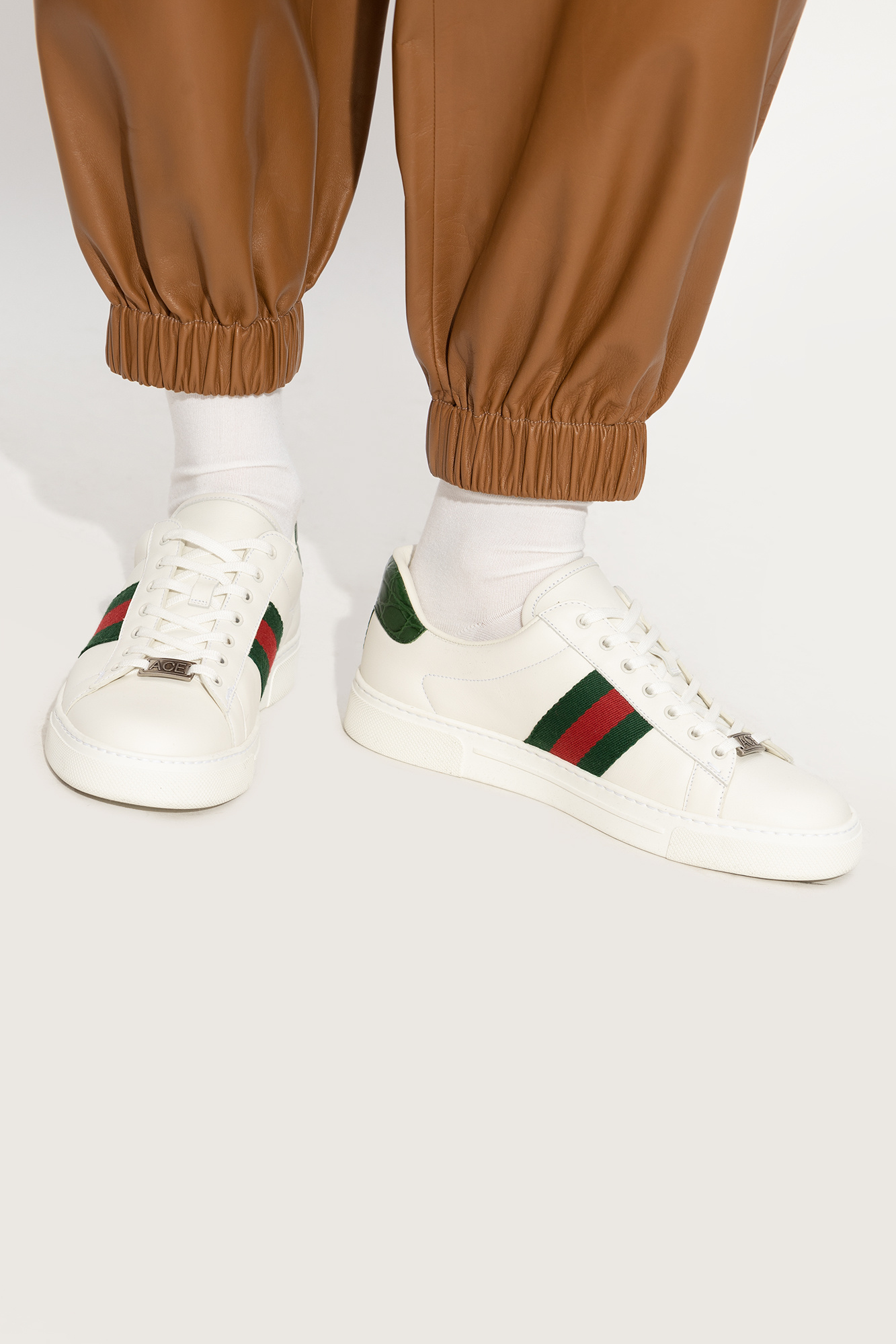 Gucci shoes stripe deals